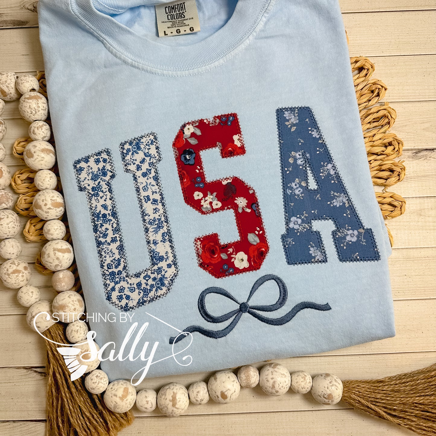 USA Bow Appliqué Shirt – Light Blue Comfort Colors – Red White & Blue Floral – Grandmillennial Style