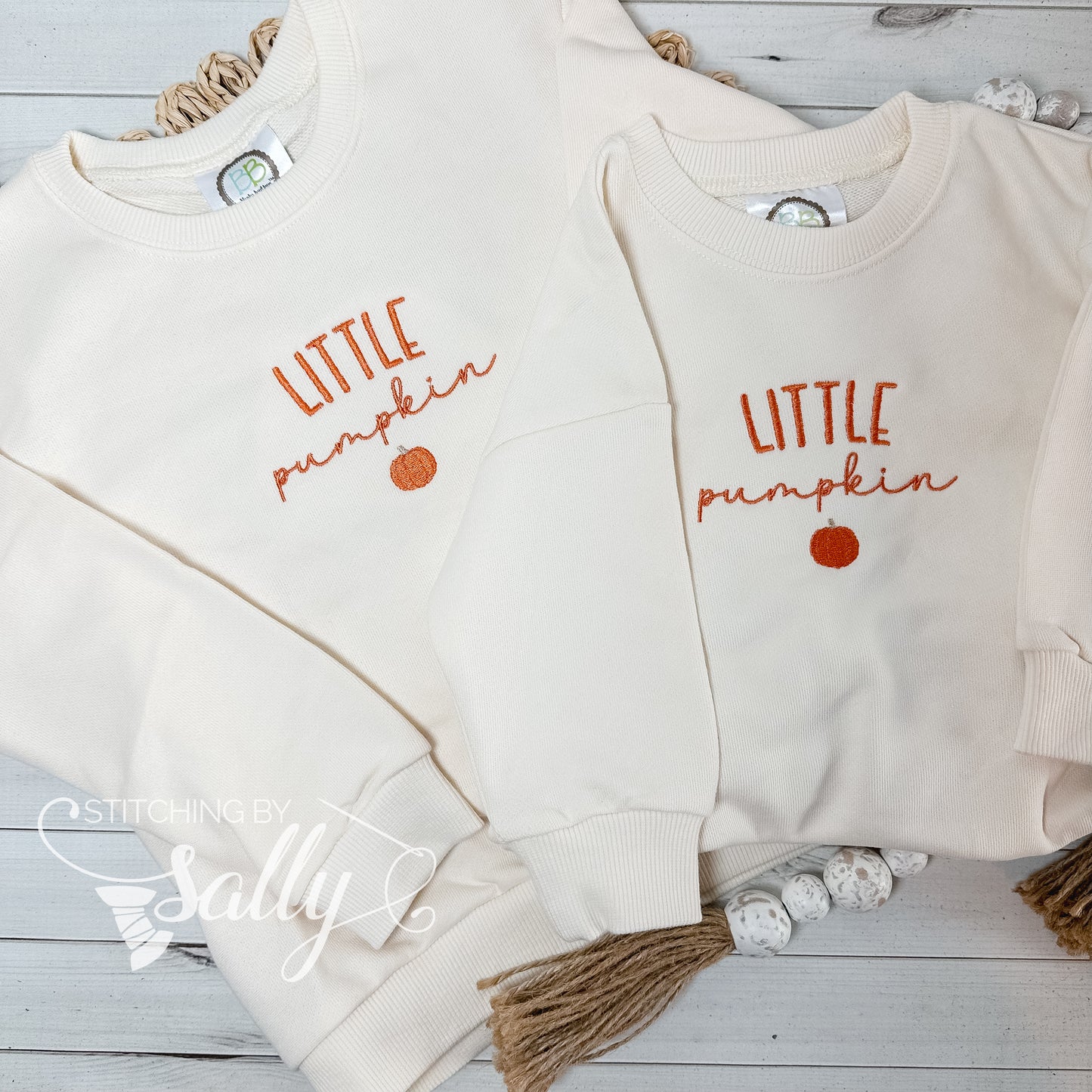 Little Pumpkin embroidered sweatshirt bubble in ivory